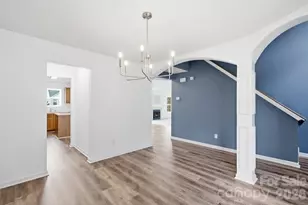 9534 Bradstreet Commons Way, Charlotte, NC 28215 - Photo 6