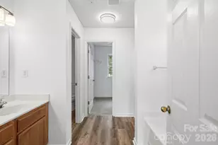 9534 Bradstreet Commons Way, Charlotte, NC 28215 - Photo 24