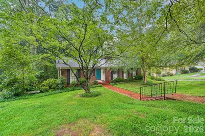 514 Lakeside Drive, Statesville, NC 28677 - Photo 2