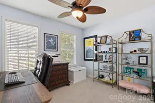 4442 Huntscroft Ln, Charlotte, NC 28226 - Photo 16