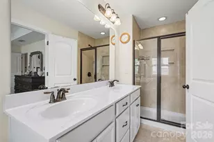 5606 Stonewells Dr, Charlotte, NC 28278 - Photo 20