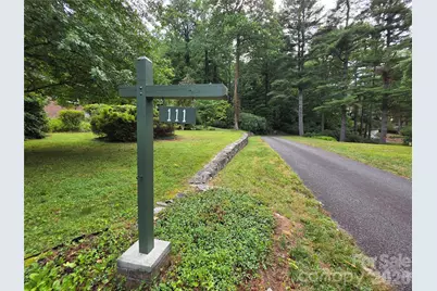 111 W Kindy Forest Drive, Hendersonville, NC 28739 - Photo 48