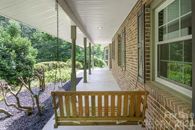 111 W Kindy Forest Drive, Hendersonville, NC 28739 - Photo 6