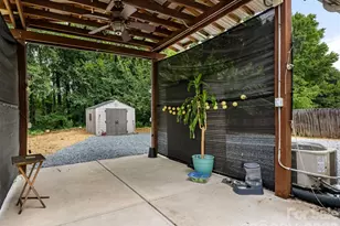 2940 Hosta Dr, Charlotte, NC 28269 - Photo 20