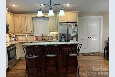 903 N 8th Street, Bessemer City, NC 28016 - Photo 8