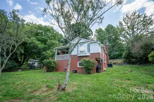1271 Upper Brush Creek Rd, Fairview, NC 28730 - Photo 2