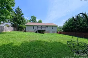 101 Tail Feather Ln, Candler, NC 28715 - Photo 4