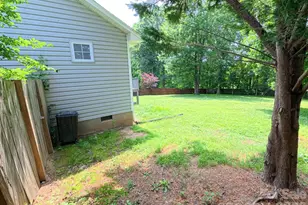 101 Tail Feather Ln, Candler, NC 28715 - Photo 6