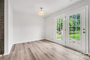 5626 Graypark Dr, Charlotte, NC 28269 - Photo 14