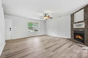 5626 Graypark Dr, Charlotte, NC 28269 - Photo 8