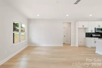 315 W Chestnut Street, Stanley, NC 28164 - Photo 14