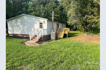 373 Griggs Road, Clover, SC 29710 - Photo 4
