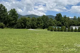 34 River Run Dr, Marion, NC 28752 - Photo 4
