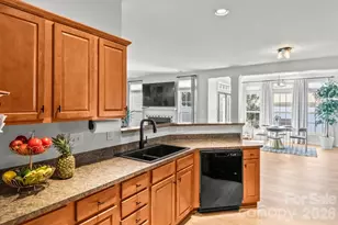 155 Cypress Landing Dr, Mooresville, NC 28117 - Photo 8