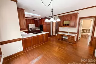 3711 Surry Ridge Ct, Charlotte, NC 28210 - Photo 10