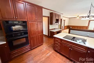 3711 Surry Ridge Ct, Charlotte, NC 28210 - Photo 12