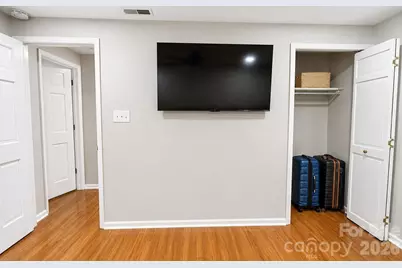 7329 Hounslow Lane, Charlotte, NC 28213 - Photo 16