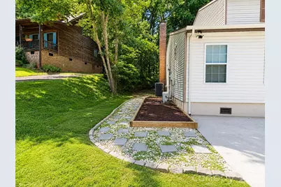7329 Hounslow Lane, Charlotte, NC 28213 - Photo 30
