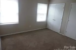 6311 Coach Hill Ln, Charlotte, NC 28212 - Photo 8