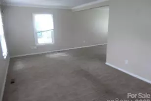 6311 Coach Hill Ln, Charlotte, NC 28212 - Photo 2