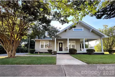 302 S College Avenue, Newton, NC 28658 - Photo 1