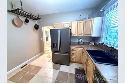 302 S College Avenue, Newton, NC 28658 - Photo 26