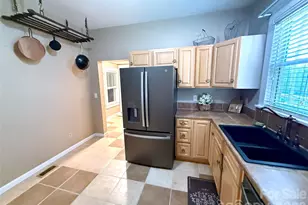 302 S College Ave, Newton, NC 28658 - Photo 26