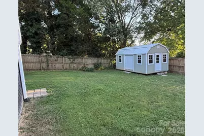 302 S College Avenue, Newton, NC 28658 - Photo 34