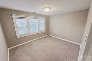 302 S College Ave, Newton, NC 28658 - Photo 14