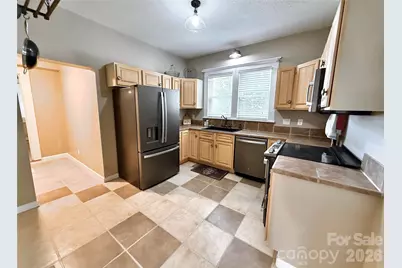 302 S College Avenue, Newton, NC 28658 - Photo 24