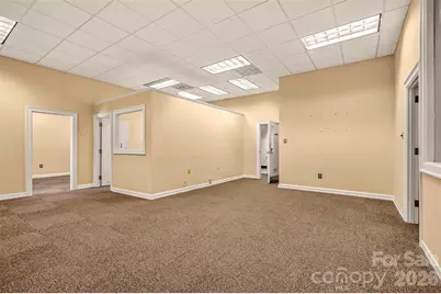 330 W Main Street, Forest City, NC 28043 - Photo 36