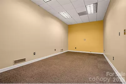 330 W Main Street, Forest City, NC 28043 - Photo 38