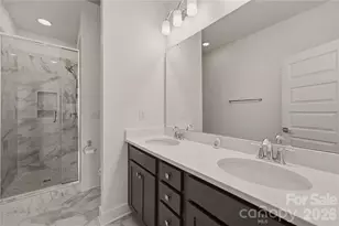 235 S Bruns Ave, Charlotte, NC 28208 - Photo 30