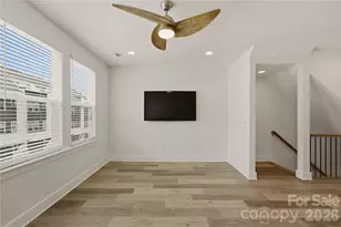235 S Bruns Ave, Charlotte, NC 28208 - Photo 16