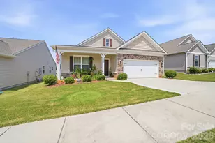 7383 Latham Wy, Denver, NC 28037 - Photo 2