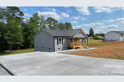 2047 Bailey Drive, Hickory, NC 28601 - Photo 1