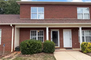 102 Brandywine Dr NE, Conover, NC 28613 - Photo 2