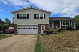 5760 Valley Field Rd, Hickory, NC 28602 - Photo 1