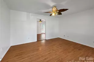 315 Southglenn Dr, Shelby, NC 28152 - Photo 4
