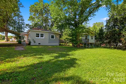623 E Ohio Avenue, Bessemer City, NC 28016 - Photo 6