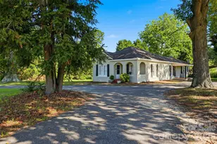 623 E Ohio Ave, Bessemer City, NC 28016 - Photo 4