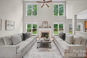 13818 Ballantyne Meadows Dr, Charlotte, NC 28277 - Photo 2