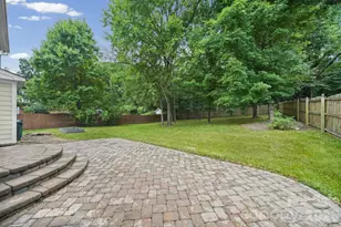 13818 Ballantyne Meadows Dr, Charlotte, NC 28277 - Photo 4