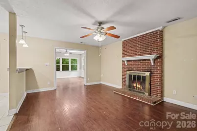 7111 Amarillo Drive, Charlotte, NC 28262 - Photo 4