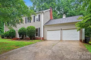 7111 Amarillo Dr, Charlotte, NC 28262 - Photo 2