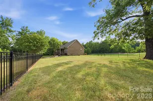 3724 Anderson Mountain Rd, Maiden, NC 28650 - Photo 36