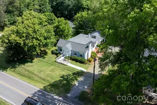 608 1st St W, Conover, NC 28613 - Photo 18