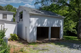 608 1st St W, Conover, NC 28613 - Photo 8
