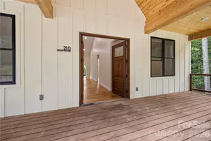 210 Hickory Tree Ln, Hendersonville, NC 28739 - Photo 16