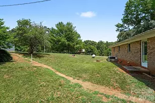 591 Mullis Rd, Union Grove, NC 28689 - Photo 32